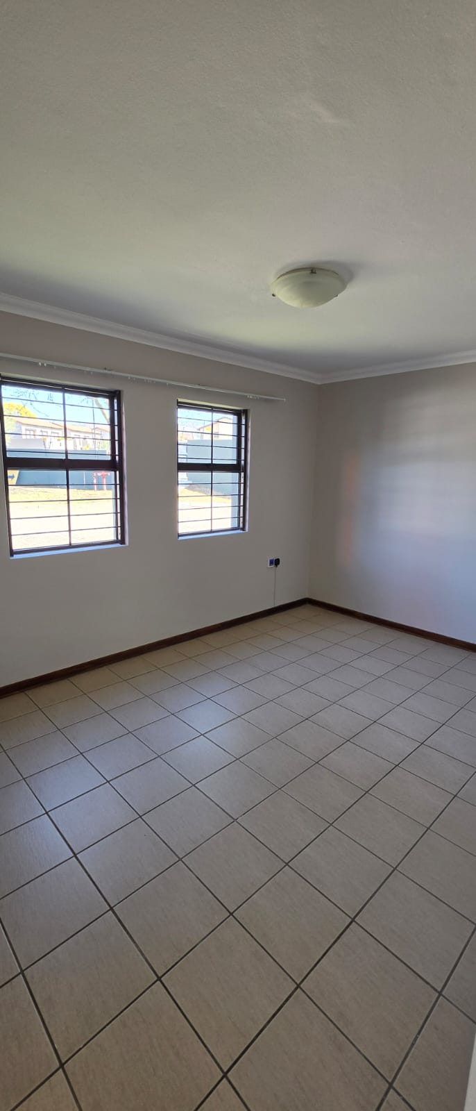 2 Bedroom Property for Sale in Waterval East North West